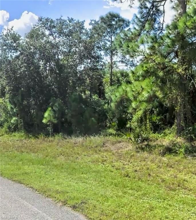8056 Rolling CIR, LABELLE, FL 33935 — photo 2