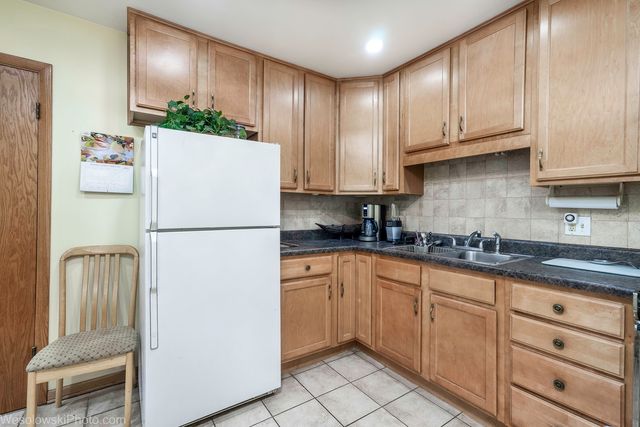 3023 Paris Avenue 205, River Grove, IL 60171