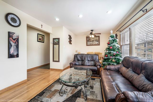 3023 Paris Avenue 205, River Grove, IL 60171