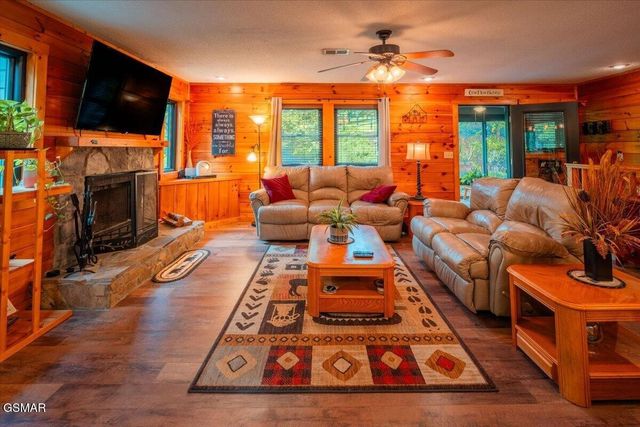 1931 Spring Hill Drive, Sevierville, TN 37876