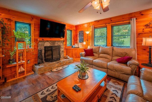 1931 Spring Hill Drive, Sevierville, TN 37876