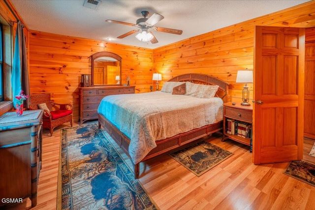 1931 Spring Hill Drive, Sevierville, TN 37876