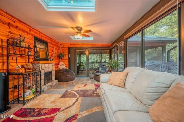 1931 Spring Hill Drive, Sevierville, TN 37876