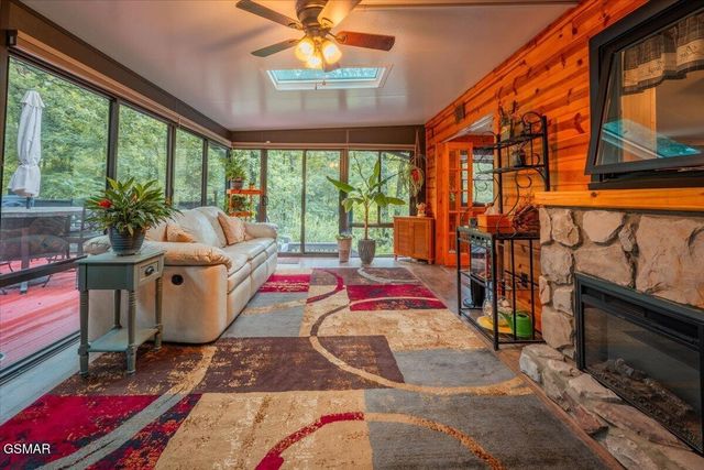 1931 Spring Hill Drive, Sevierville, TN 37876