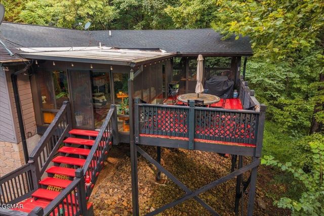 1931 Spring Hill Drive, Sevierville, TN 37876