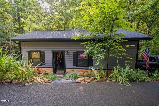 1931 Spring Hill Drive, Sevierville, TN 37876