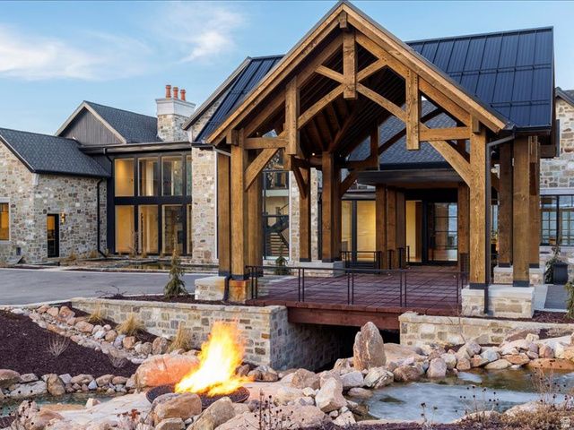 5734 E LEWIS POINT CIR, Huntsville, UT 84317