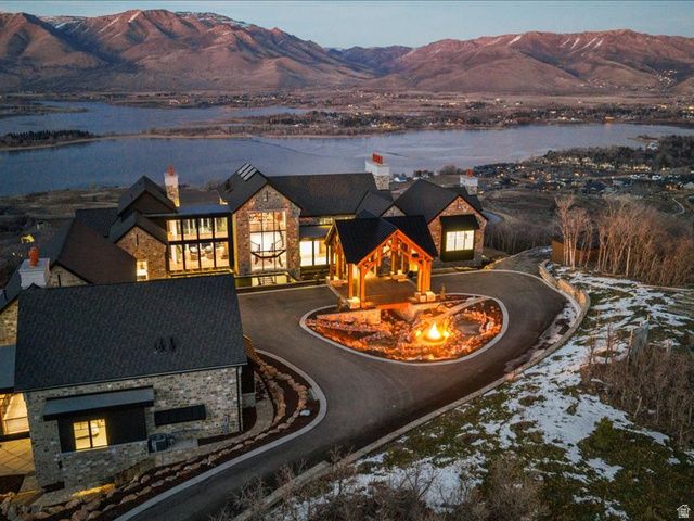 5734 E LEWIS POINT CIR, Huntsville, UT 84317