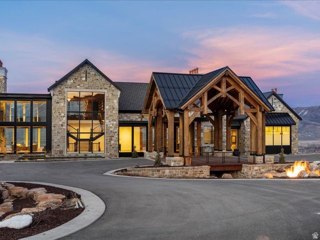 5734 E LEWIS POINT CIR, Huntsville, UT 84317