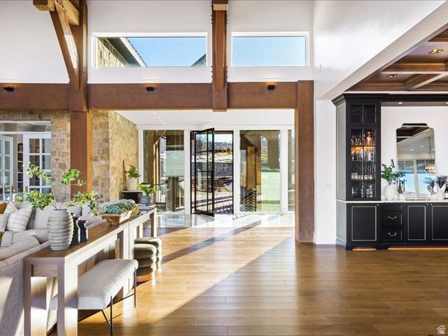 5734 E LEWIS POINT CIR, Huntsville, UT 84317