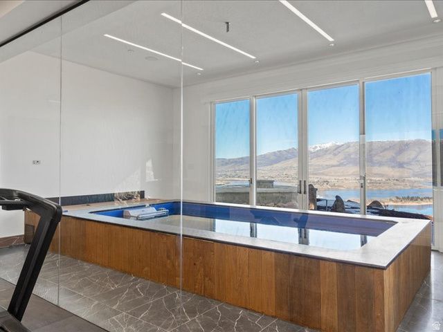 5734 E LEWIS POINT CIR, Huntsville, UT 84317