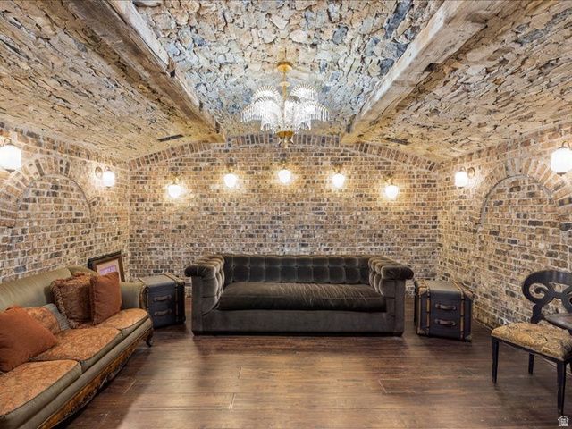 5734 E LEWIS POINT CIR, Huntsville, UT 84317