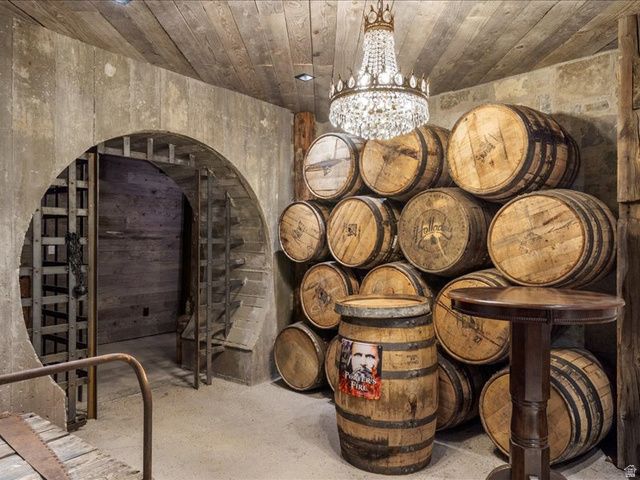 5734 E LEWIS POINT CIR, Huntsville, UT 84317