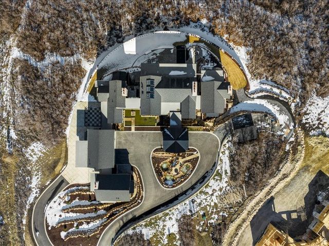 5734 E LEWIS POINT CIR, Huntsville, UT 84317