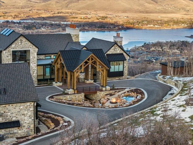 5734 E LEWIS POINT CIR, Huntsville, UT 84317