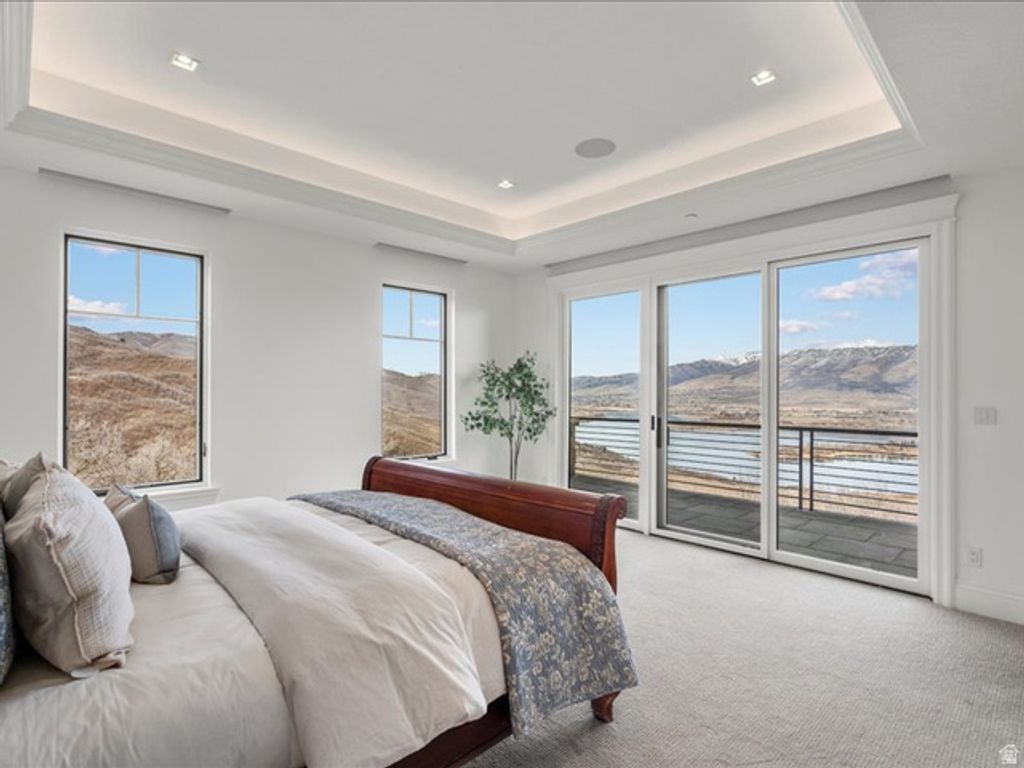 Image 58 of property listing at 5734 E LEWIS POINT CIR, Huntsville, UT 84317