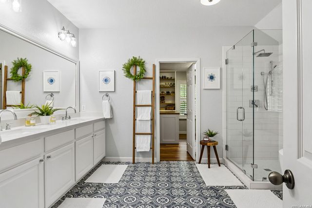 18727 Double Fork Rd, San Antonio, TX 78258