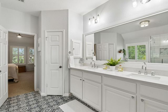 18727 Double Fork Rd, San Antonio, TX 78258