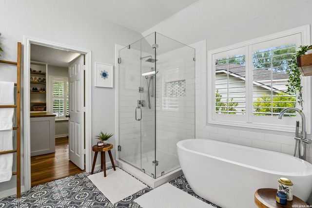 18727 Double Fork Rd, San Antonio, TX 78258