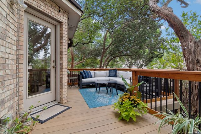 18727 Double Fork Rd, San Antonio, TX 78258