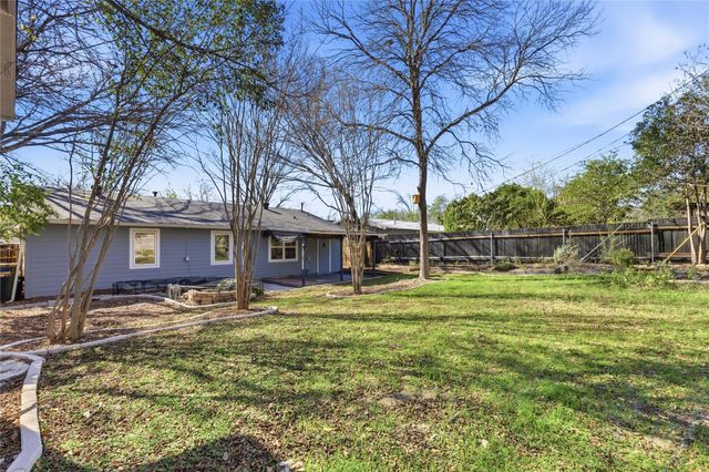404 Seminole DR, Austin, TX 78745