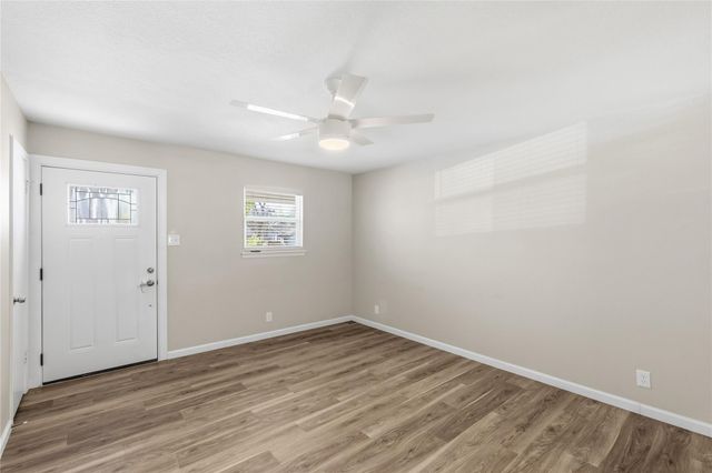 404 Seminole DR, Austin, TX 78745