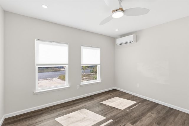 404 Seminole DR, Austin, TX 78745