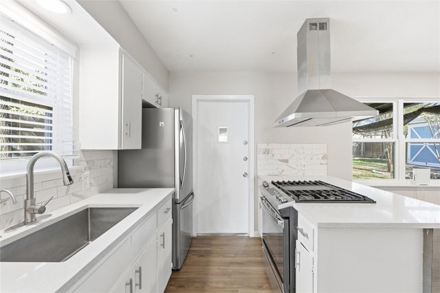 404 Seminole DR, Austin, TX 78745