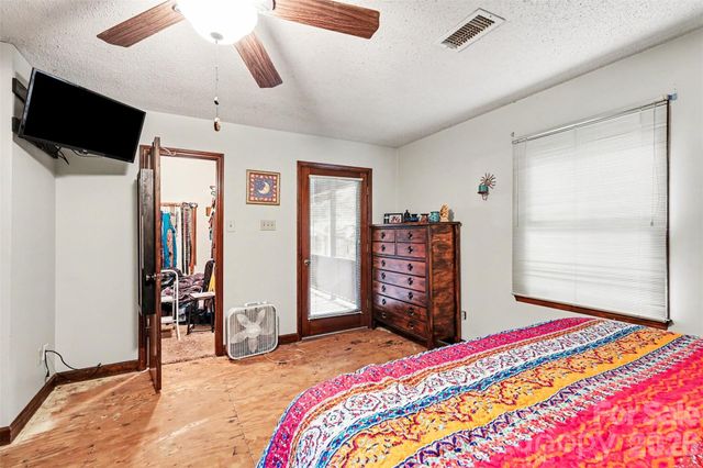 152 Shadywood Lane, Statesville, NC 28677