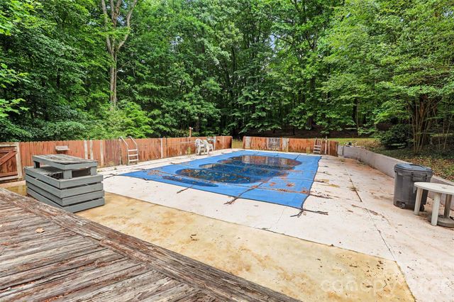 152 Shadywood Lane, Statesville, NC 28677