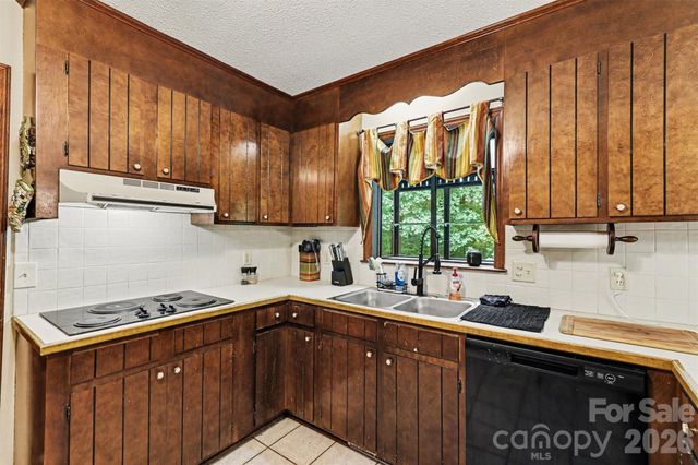152 Shadywood Lane, Statesville, NC 28677