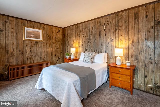 2554 HILL RD, Reading, PA 19606