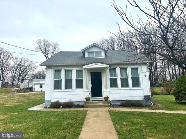 2554 HILL RD, Reading, PA 19606