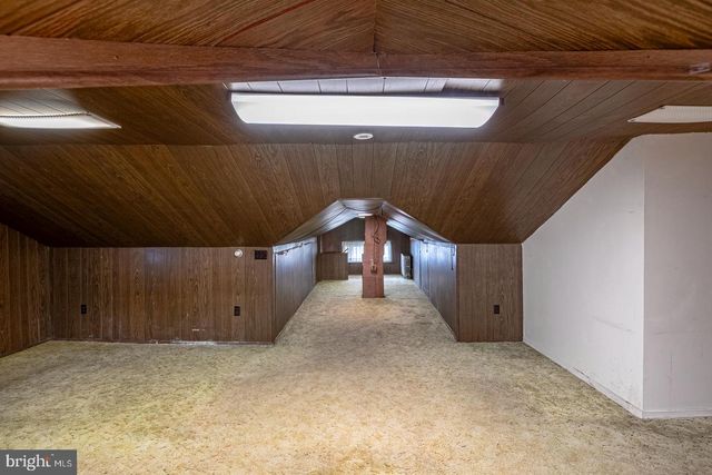 2554 HILL RD, Reading, PA 19606