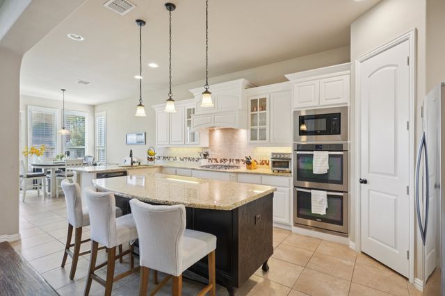 117 Crestbrook Drive, Rockwall, TX 75087