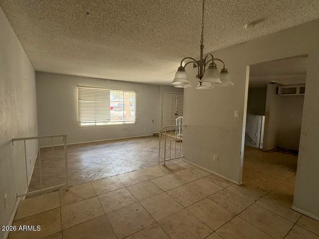 4137 W LUKE Avenue, Phoenix, AZ 85019