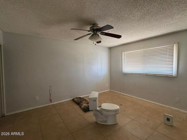 4137 W LUKE Avenue, Phoenix, AZ 85019