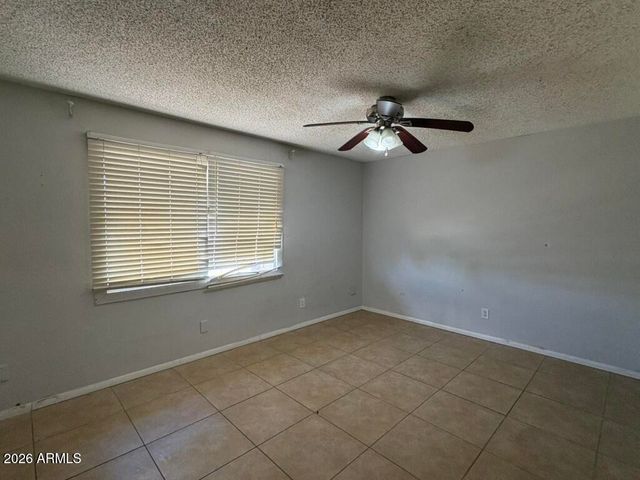 4137 W LUKE Avenue, Phoenix, AZ 85019
