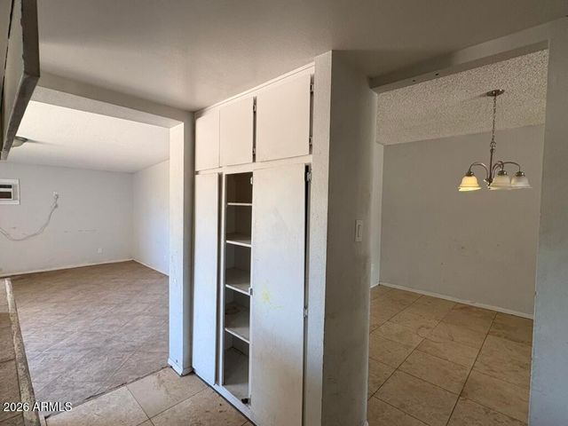 4137 W LUKE Avenue, Phoenix, AZ 85019
