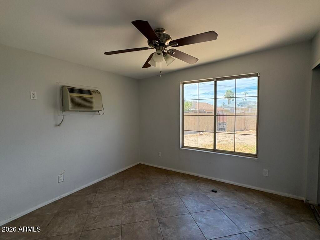 4137 W LUKE Avenue, Phoenix, AZ 85019 — photo 5