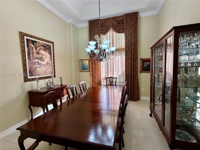 12391 SW 75th St, Miami, FL 33183