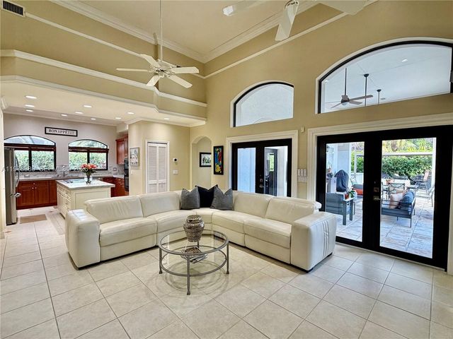 12391 SW 75th St, Miami, FL 33183