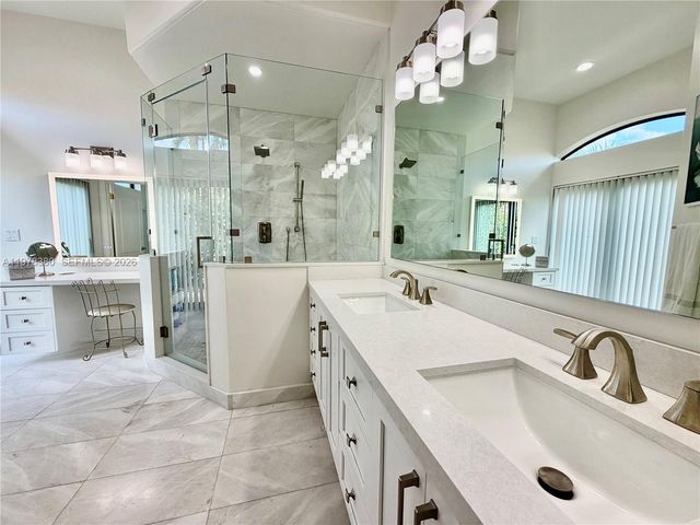 12391 SW 75th St, Miami, FL 33183