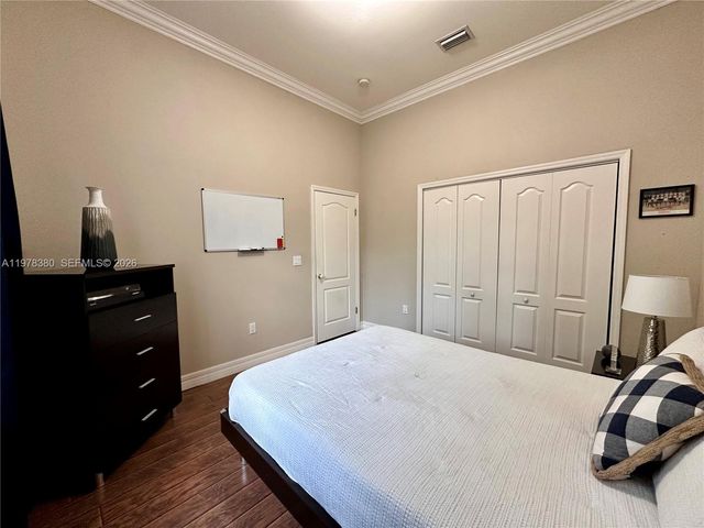 12391 SW 75th St, Miami, FL 33183