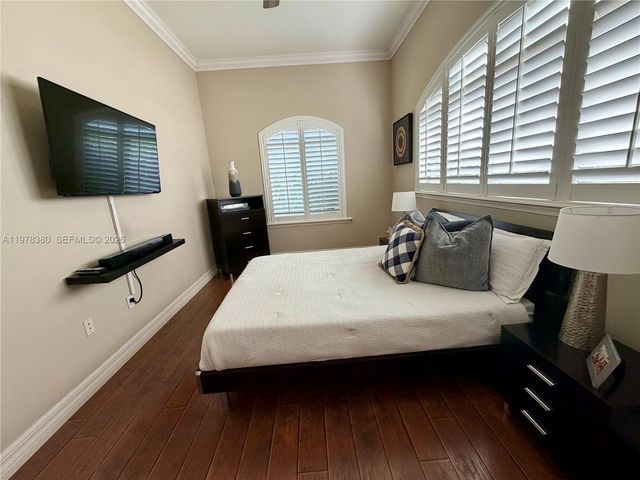 12391 SW 75th St, Miami, FL 33183