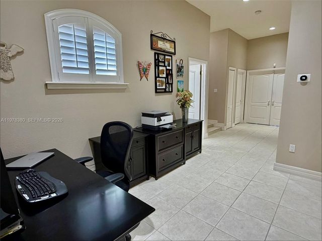 12391 SW 75th St, Miami, FL 33183