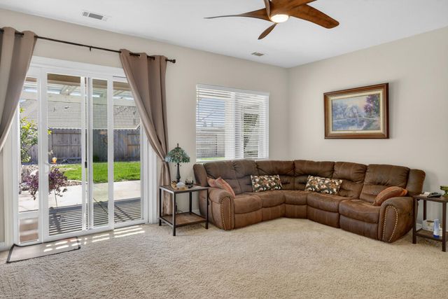 751 Woodacre Drive, Redding, CA 96002