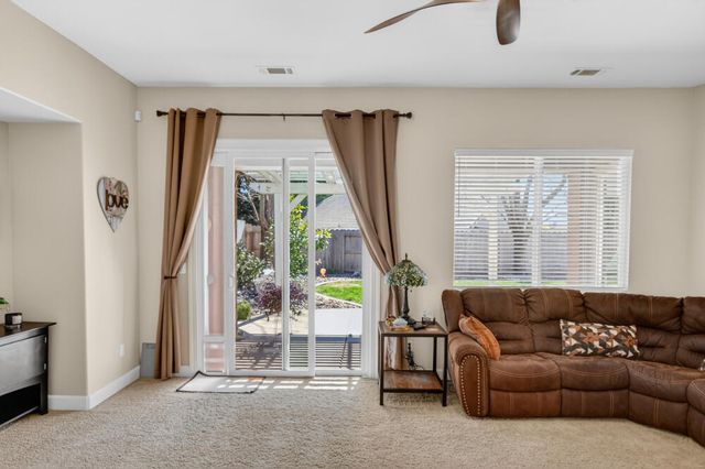 751 Woodacre Drive, Redding, CA 96002