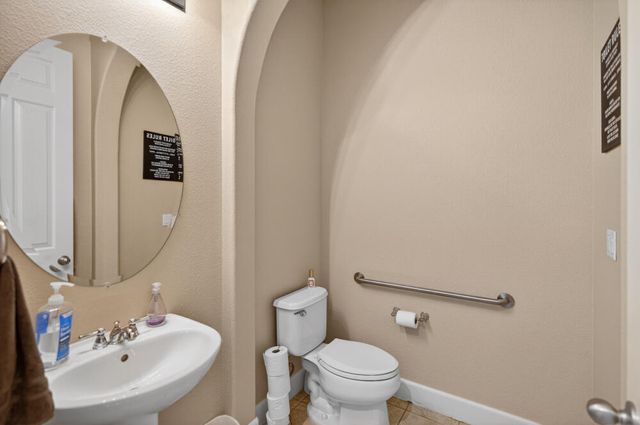 751 Woodacre Drive, Redding, CA 96002