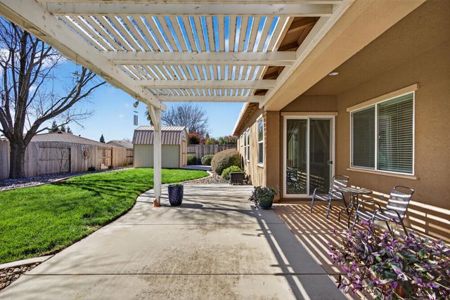 751 Woodacre Drive, Redding, CA 96002